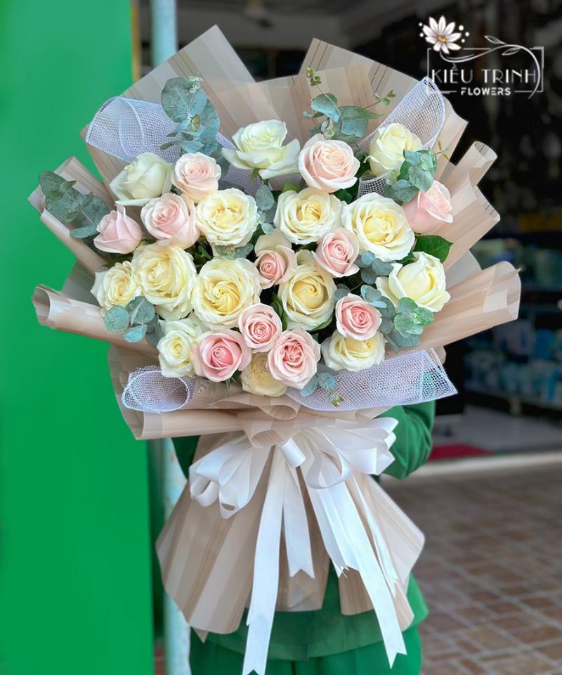 Mẫu bó hoa tươi đa dạng màu sắc từ shop hoa tươi Tân Bình đẹp