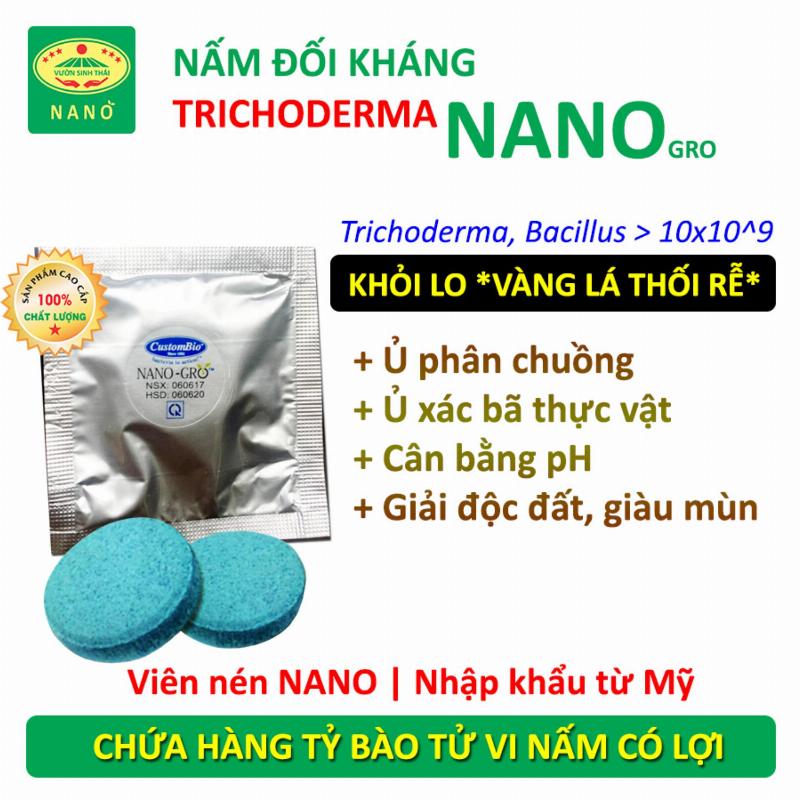 Bàn tay cầm đất tơi xốp, màu mỡ, tượng trưng cho đất được cải thiện nhờ chế phẩm EM.