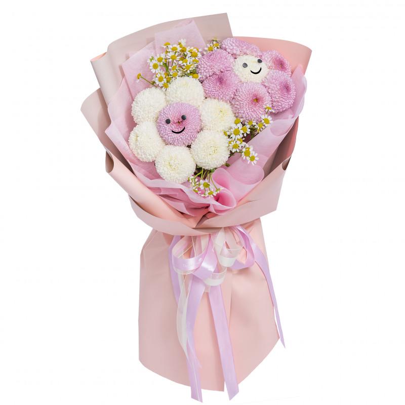 Hình ảnh bó hoa hồng vàng rực rỡ, tươi vui, phù hợp để tặng bạn bè hoặc chúc mừng