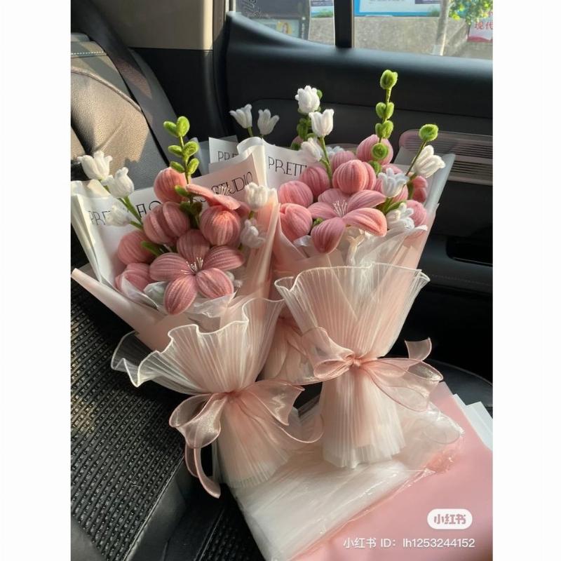 Hinh anh hoa tulip trong trang tri nha cua bo hoa qua tang