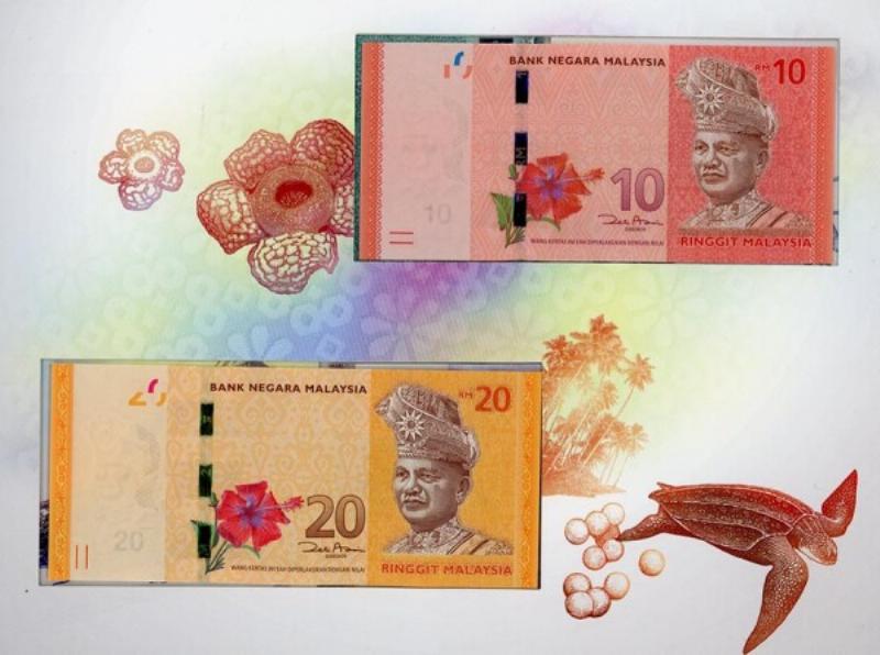 Khách du lịch Việt Nam đổi tiền Malaysia một cách thành thạo