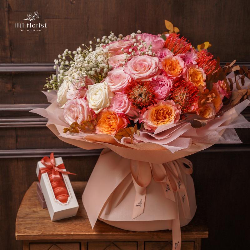 Kết hợp hoa ý nghĩa cho tuổi 2k10, tạo nên những bó hoa truyền tải thông điệp sâu sắc