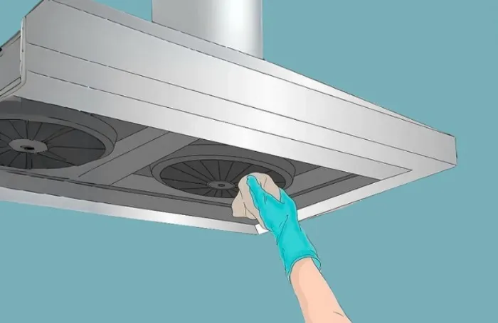 Lau lại cánh quạt bằng khăn sạch và nước ấm, đảm bảo khô ráo hoàn toàn
