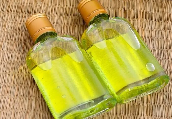 Tinh dầu tràm nguyên chất Huế - Đặc sản thiên nhiên từ vùng đất cố đô
