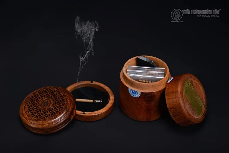 Bộ thưởng trầm hương truyền thống và tinh tế