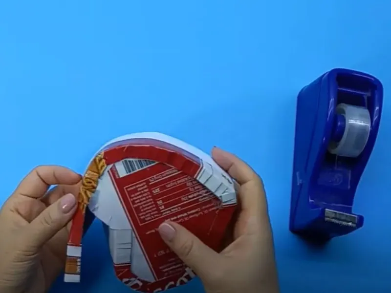 Tạo viền cho hộp quà trái tim handmade tặng mẹ