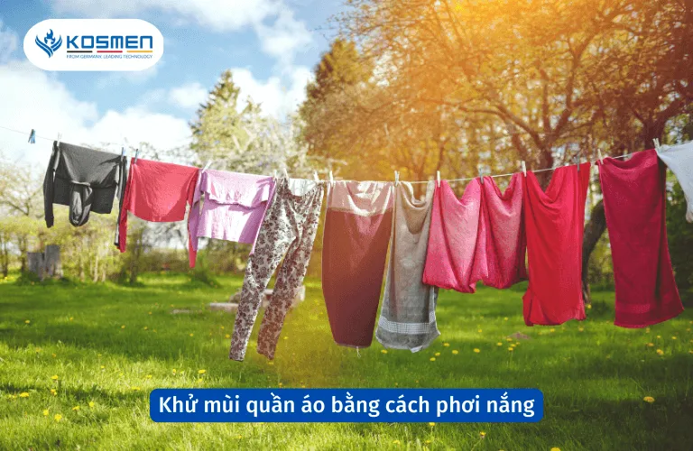 Phơi quần áo dưới ánh nắng mặt trời giúp khử mùi hôi và diệt khuẩn