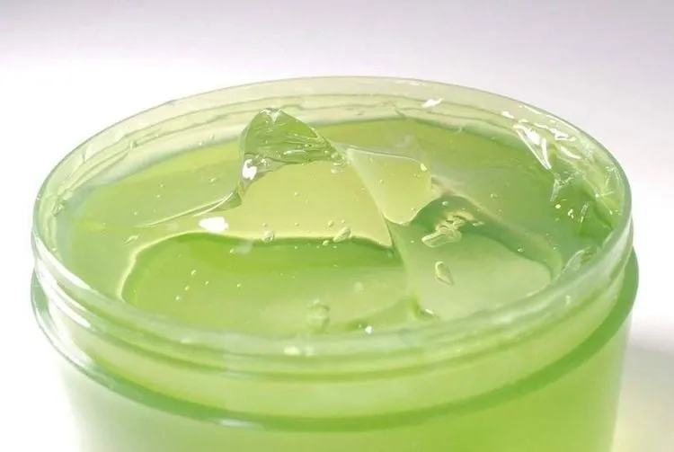 Gel lô hội tự nhiên giúp làm dịu và điều trị các vấn đề về da