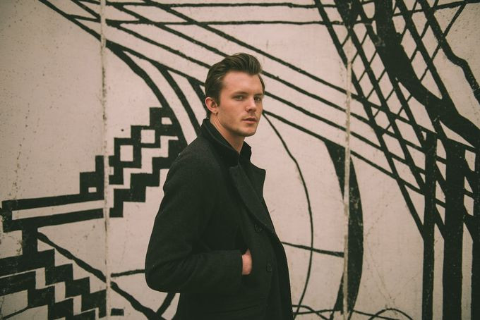 Nam Tân Sửu có tính cách cứng rắn, có kỷ luật và rất cương quyết.