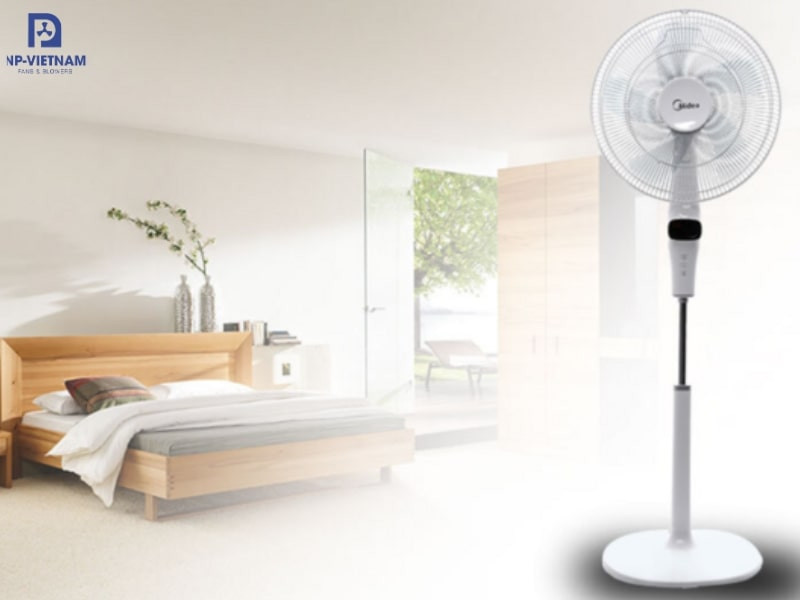 Sử dụng quạt để tăng cường lưu thông không khí và giảm độ ẩm